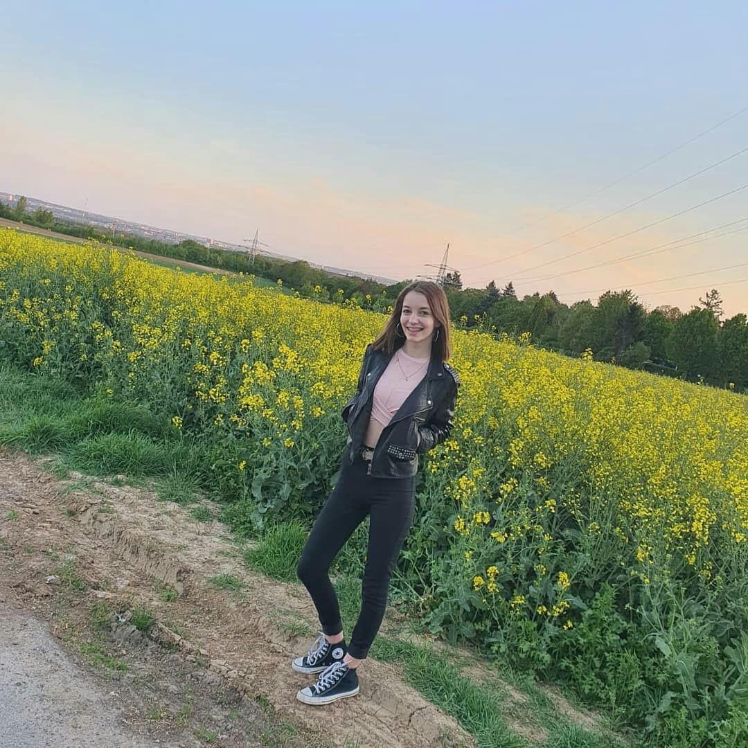 Good PM everyone 🤗
Hope you having a great day ☺️❤️