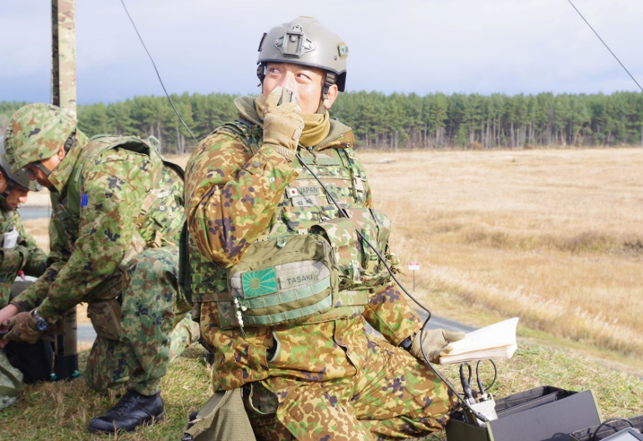jgsdf_gcc_ardb's tweet image. 【05JX③Antisurface attack】
ARDB is participating the Exercise 05JX. Soldiers from the Fire leading company called for fire of JASDF F-2 and suppressed the operation area. They have improved the joint call for fire skills through these trainings.
#ARDB #JointeXercise #05JX