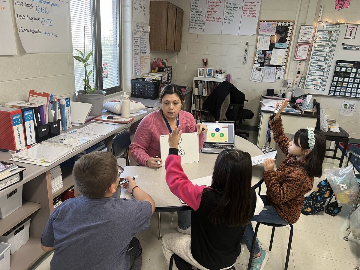 Fact fluency small group instruction in action today at <a href="/D59Rupley/">Rupley Elementary</a>. Loved spending the day visiting math WIN classes. #1district1team #d59learns