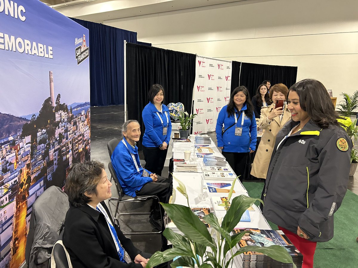 LondonBreed's tweet photo. This week, San Francisco is hosting one of the largest international events. I am visiting Moscone Center today to thank our volunteers for all of their hard work and say hello to some of our media partners. #APEC #APEC2023 https://t.co/LsPcGaOYG7