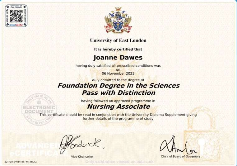 Feel on top of the world right now!When I started uni I never thought I would get through it let alone pass with a DISTINCTION,truly in disbelief, it doesn’t feel real that little me has a uni degree🤭I’ve never been proud of myself until now! I worked my butt off and smashed it!