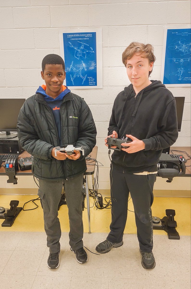 eesmithhigh's tweet photo. Congratulations to Dylan & Kayden! They passed the Federal FAA Part 107 Commercial Drone Pilot exam.
This is not an easy test to pass by any means, & the opportunities are huge & growing daily for those that pass this exam. #VeryDifficult #Scholars 💙💛 Go Golden Bulls. https://t.co/CPdHnZj34K