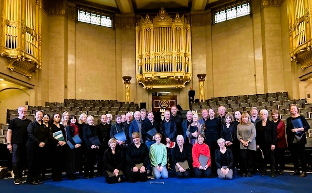 Well done to Barts Chamber Choir for a lovely performance yesterday at @FreemasonsHall. Thanks to Mary for organising, Chris for accompanying &, of course, @IvorSetterfield for his brilliant direction. Lots of great comments from our audience so thanks to them too for supporting!