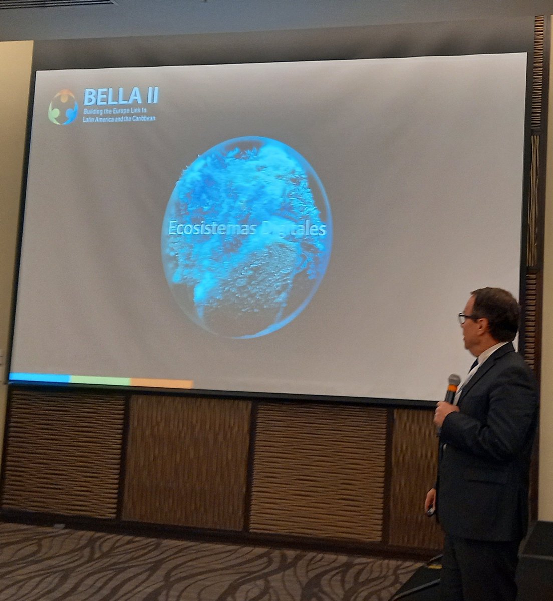 lamadrid_79's tweet photo. Contruir un ecosistema digital en la región de Latinoamérica y el Caribe, prioridad de @RedCLARA Participamos en la Conferencia #Tical2023 donde se fomentan excelentes sinergias #REDUNIV @CubaMES #Cuba #Latinoamérica  #Caribe @RedunivCuba https://t.co/gxuZfwNt8j