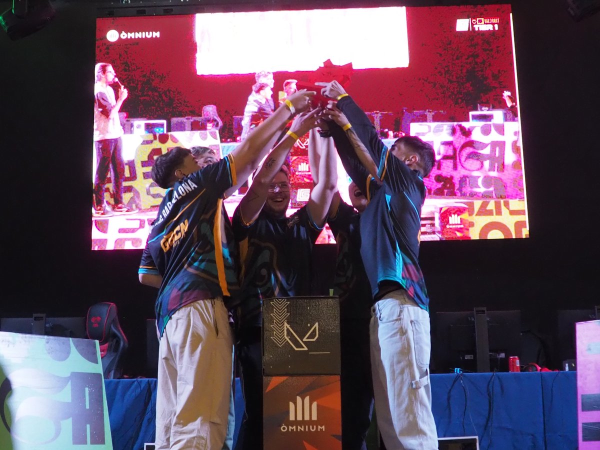 Han passat 24h, però encara ens estem recuperant del cap de setmana viscut! 🥰🥰🥰

Moltes gràcies <a href="/ajdemollerussa/">Ajuntament de Mollerussa</a>, <a href="/MollerussaLanP/">Mollerussa Lan Party</a> i <a href="/FiraMollerussa/">Fira de Mollerussa</a>. Ens veiem l'any vinent! 🫶🏻🔜🫶🏻