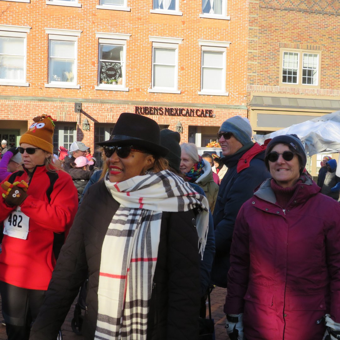 CHHOP_Peekskill's tweet photo. Our annual Turkey Trot is just around the corner! Join us for a day of fun, costumes and prizes to benefit the CHHOP Turkey Giveaway and Fred's Pantry. 🦃 

Register here: 
https://t.co/4SE4PcgYui https://t.co/Dy5knG7dGQ