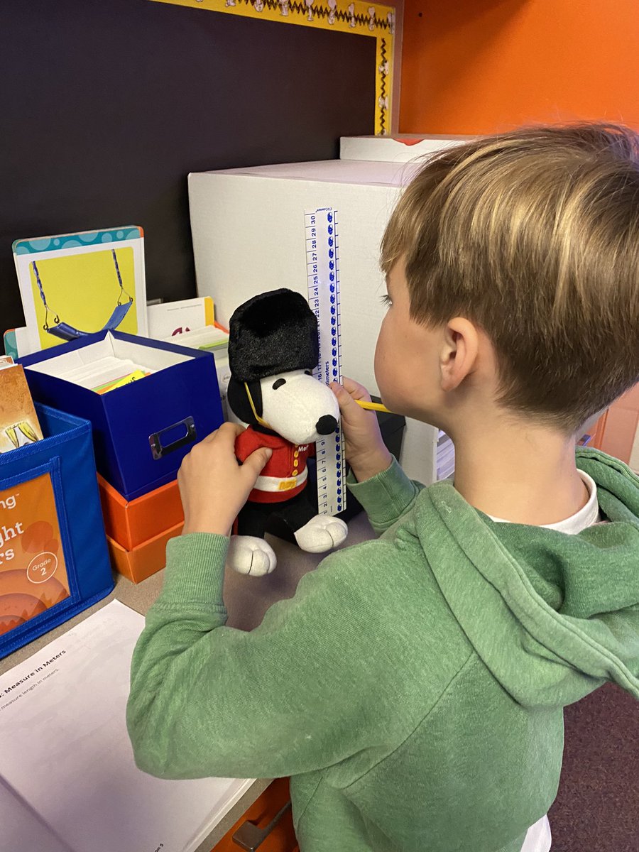 smwhite415's tweet photo. So many things to measure, so little time @higdonhuskies https://t.co/smi69MhKbb