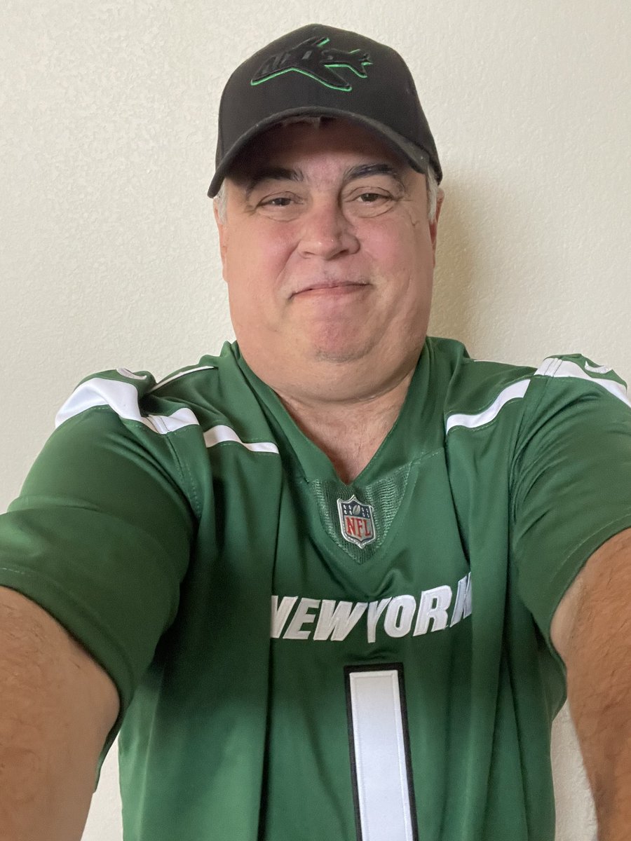 SalDeFilippo's tweet photo. At halftime of the @nyjets game reppin’ my @iamSauceGardner jersey, on the concourse, the sweetest woman asked to take my pic. She was wearing a Sauce jersey with a small “Sauce 1” in the upper corner, and said she was his grandmother! She was so nice! 

Sauce, was that her? https://t.co/yuhw2SP0d7