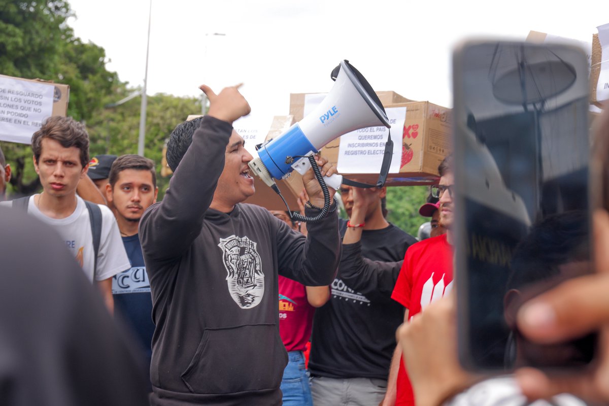 Confederación de Estudiantes de Venezuela tweet media