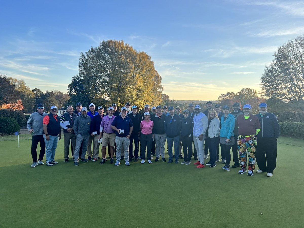 kftchampionship's tweet photo. Scenes from todayβs volunteer golf outing at The Country Club of Virginia, James River Course. A small token of appreciation for the best volunteers in golf. Thank you for making #DECCGOLF possible π
#PGATOURChampions #PlayoffParty https://t.co/pnrdVxxjf8