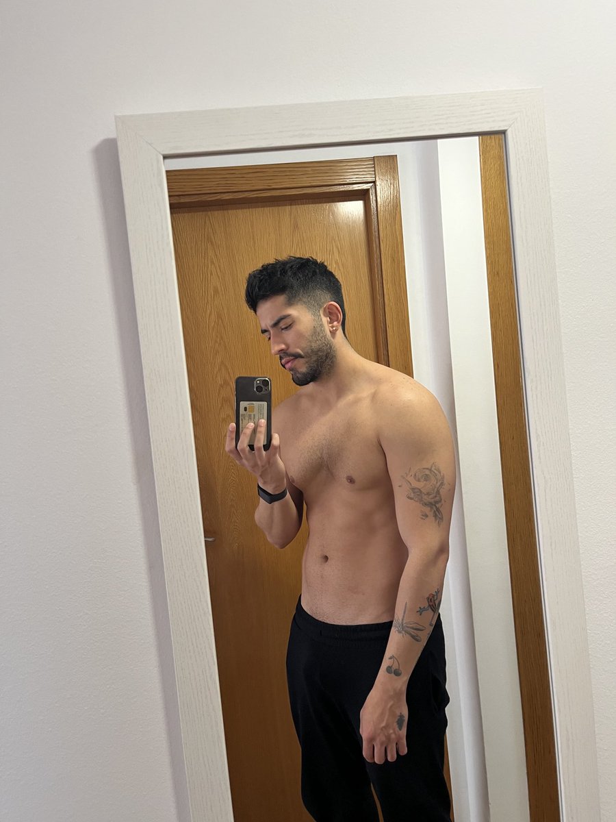 RoberInX's tweet photo. 😇 https://t.co/NyH1SiI33T