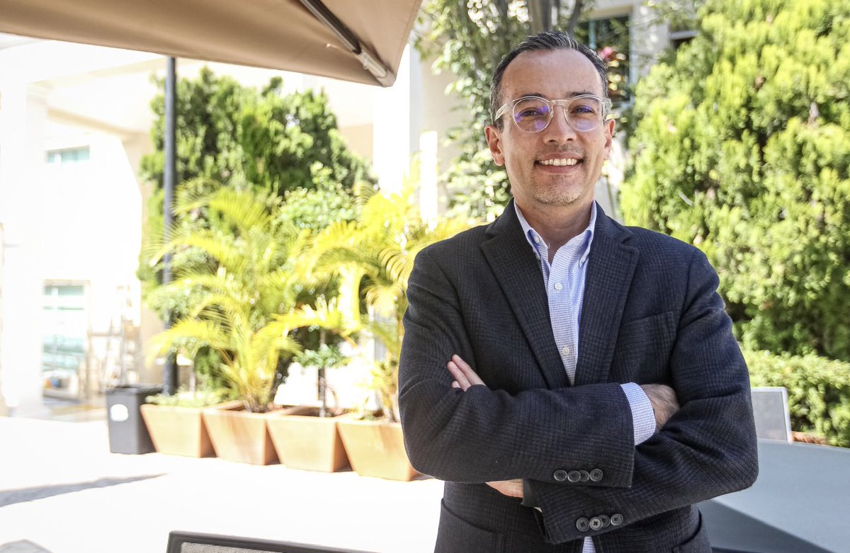 carlosivanmoren's tweet photo. Les comparto la entrevista que amablemente me hizo El @informador 

Sobre la educación virtual en @udg_oficial y los proyectos impulsados por el rector @rvillanueval para ampliar la matrícula en Red, a través del fortalecimiento de @UDGVirtual_SUV 

https://t.co/rTFdDB4Pso https://t.co/KCPHvZDj6t