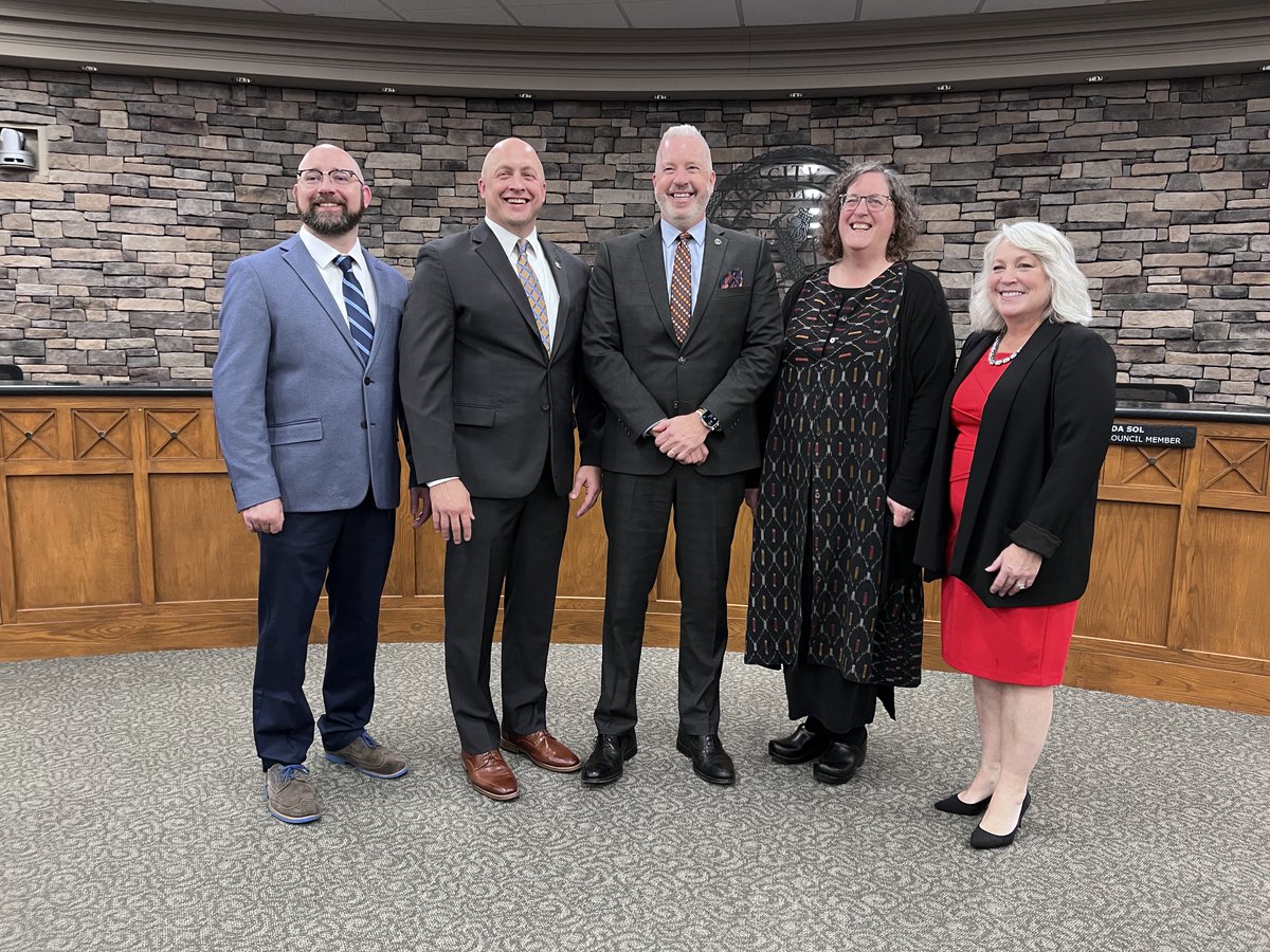 Sworn-in tonight, Nov 13, at City Hall. Welcome re-elected Mayor Bocks and newly elected members to Holland City Council! Pictured from L to R: Devin Shea - Ward 6, Michael Schultheis - At-Large, Mayor Nathan Bocks, Lyn Raymond - Ward 2, Kim Rowan - Ward 4 #MiHolland #OneHolland