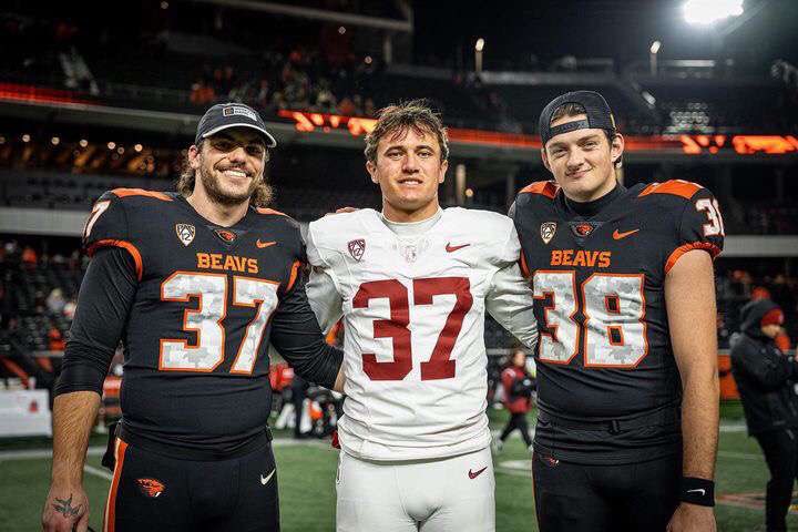 Few of the boys 🤙🏼🇦🇺🇺🇸

<a href="/josshgreen/">Josh Green</a> 
<a href="/AidanFlintoft/">Aidan Flintoft</a> 
<a href="/WinsorAj/">AJ Winsor</a> 

#PuntFactory
