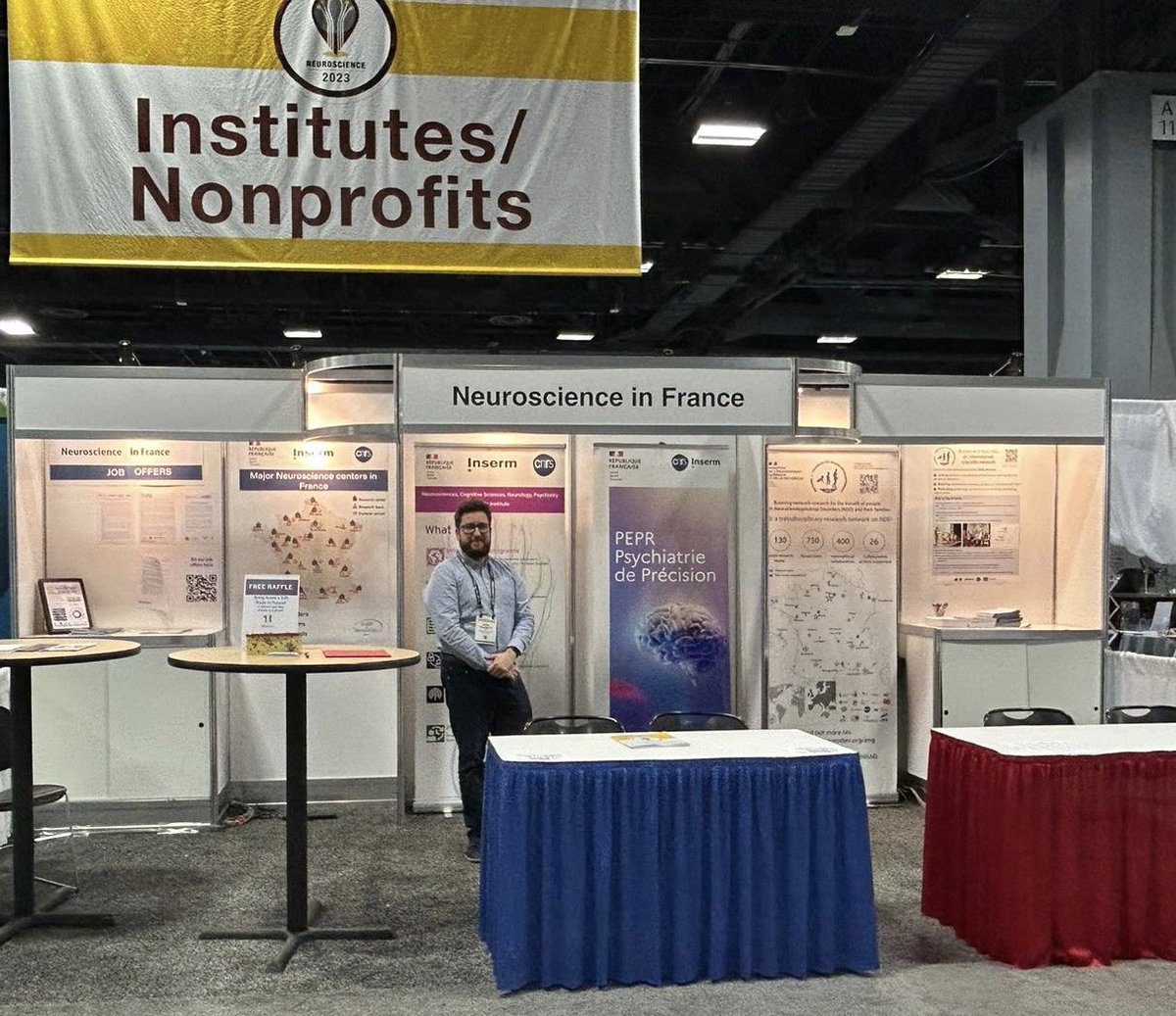 It is still time to visit the booth 3526 « Neuroscience in France » at #SfN2023 to discover job offers, training programs and funding opportunities related to neuroscience in France.

With a special advertisement about the PEPR PROPSY project dedicated to precision #psychiatry.