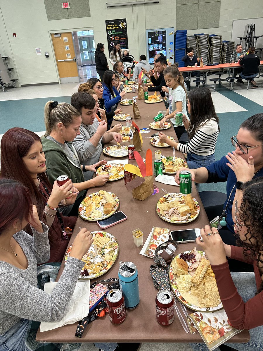 A McBee family meal ❤️! Our hearts and bellies are full. We are so grateful for each other @ElementaryMcbee! 🐝❤️🦃 #LevelUp @AustinISD