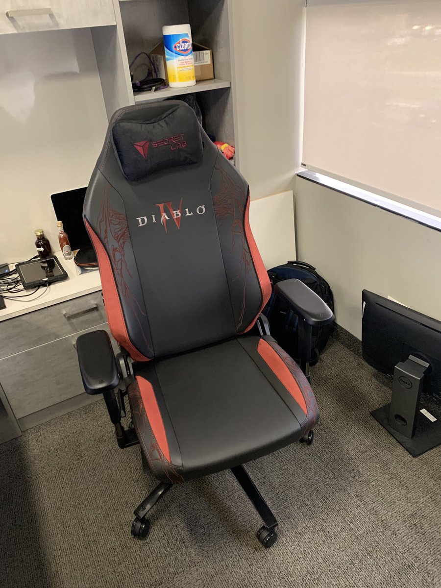 nerrick's tweet image. All assembled 😈