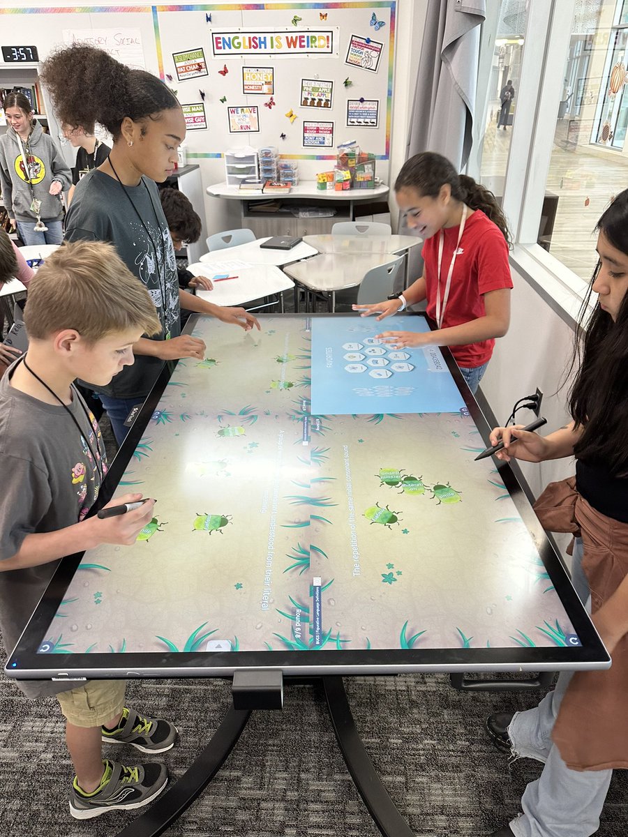 Lindsay Medina tweet media