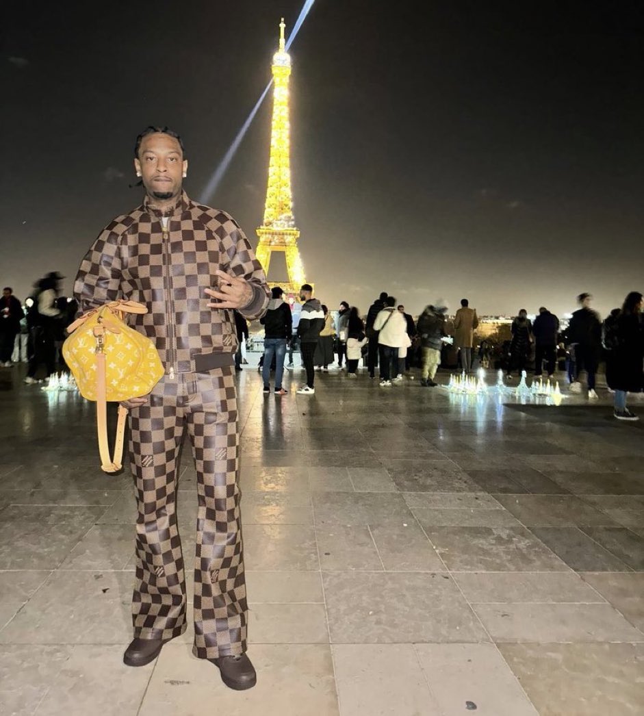 21 Savage at the Eiffel Tower