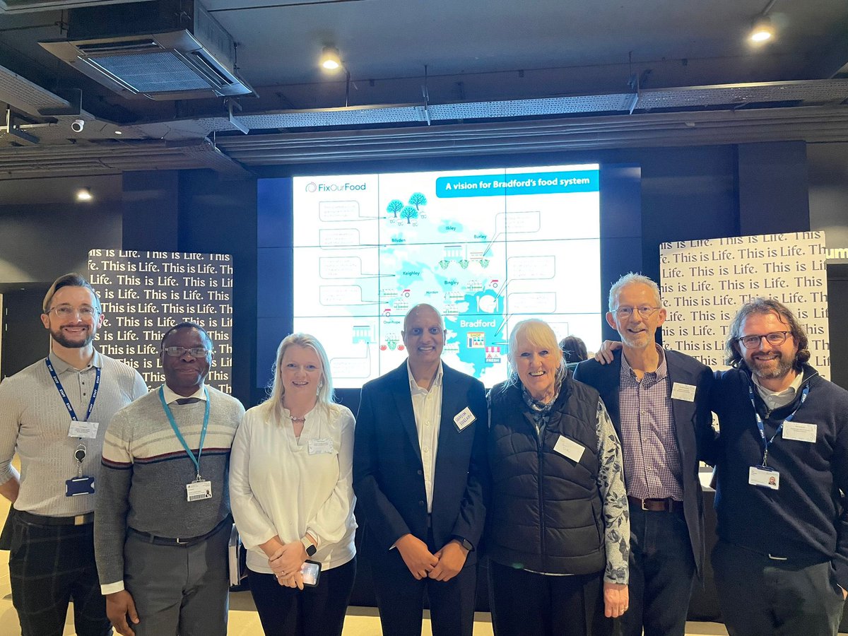 Today I was fortunate to be part of Bradford’s first #foodsymposium organised by @MyLivingWell1 team. A privilege to hear @timgbenton articulate the complexity of our global food system while showing there is still so much we can do locally; small steps make big journeys..