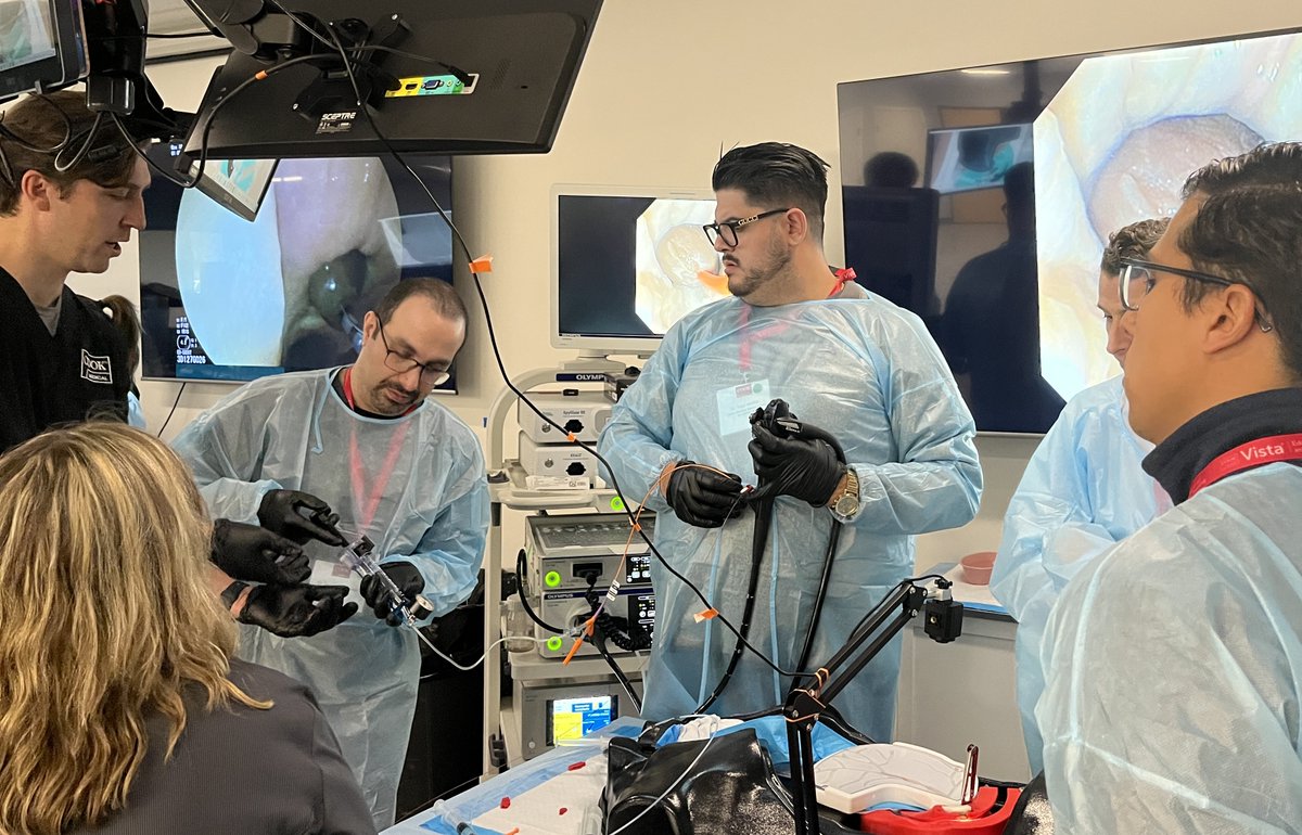 CookMedSurg's tweet photo. Fantastic @CookMedical live ERCP-2 Vista course on Nov 10!  Thank you exceptional faculty for sharing your #ERCP knowledge through engaging didactics and hands-on education.   Thanks to fantastic #EndoSim team at their Bolton MA facility!
#CookMedSurg #GITwitter #CookVista https://t.co/dsGcJbl06T