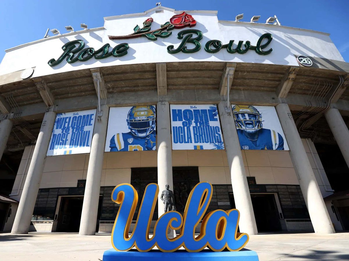 UCLA Recruits On Official Visits Were The Ones Who Robbed Colorado's Locker Room At The Rose Bowl barstoolsports.com/blog/3493246/u…