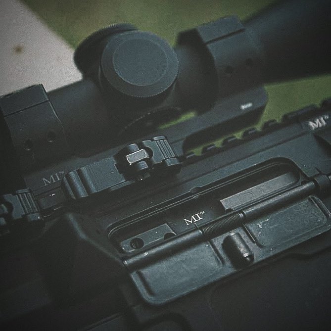 MidwestIndinc's tweet photo. When you see Midwest Industries you know it was made with pride in America.

#midwestindustries #madeinamerica #ar10 #ar15 #mlok #scopemount #boltcarriergroup #rifle #modernleveraction #ak47 #2a https://t.co/0LhN6AnbyA