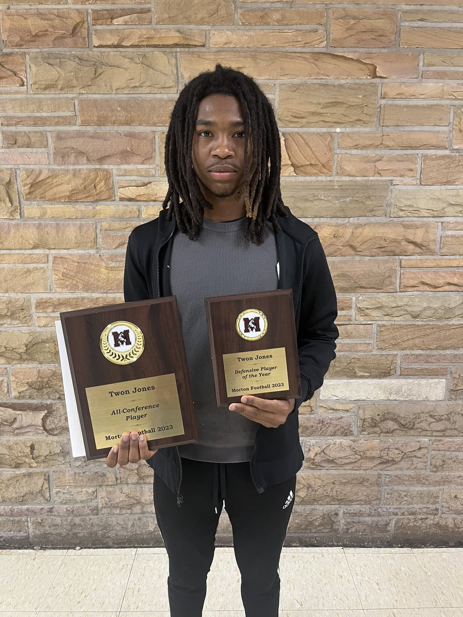 Last but not least, Twon Jones. Twon was also selected as a West Suburban Gold All-Conference Player! He also won our Defensive Player of the Year! Congrats <a href="/Twonjones310/">TJ</a> !