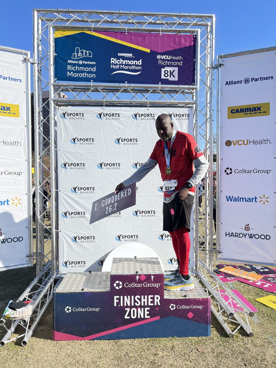 RUNJOSEPH_RUN's tweet photo. I completed my first marathon!!! 19 weeks of dedication and hard work!!! #bmrcola #blackmenrun #theeducatedrunner #garmin #strava #nrc #richmondmarathon #myjourneymystory #mypacemyspace #marathonisborn #restoration https://t.co/PzxtkJz1Nj
