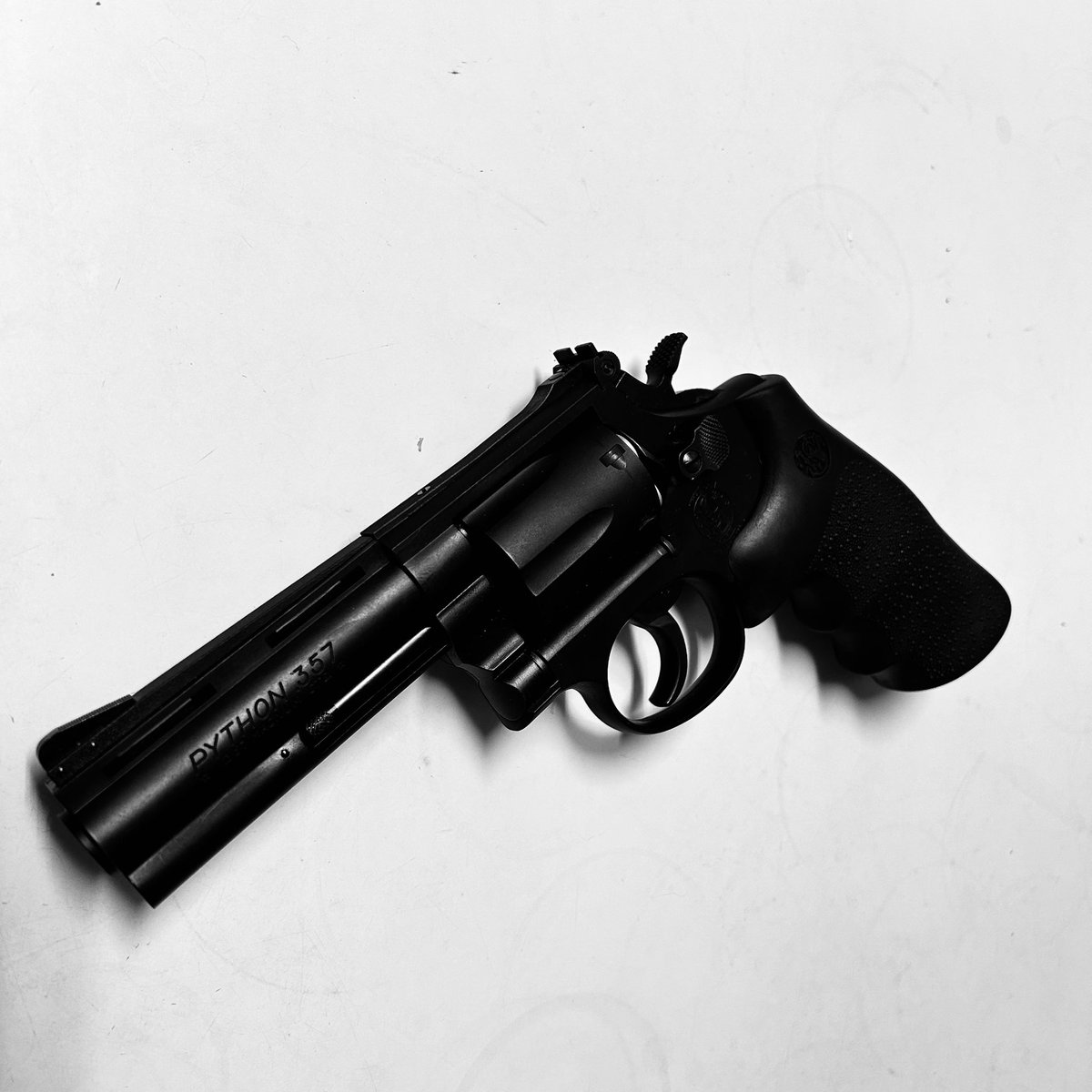 LarryCallaghanK's tweet photo. #タナカワークス
#スモルト
#Model29
#SmithandWesson 
#Colt https://t.co/r1a5Dm3mVd