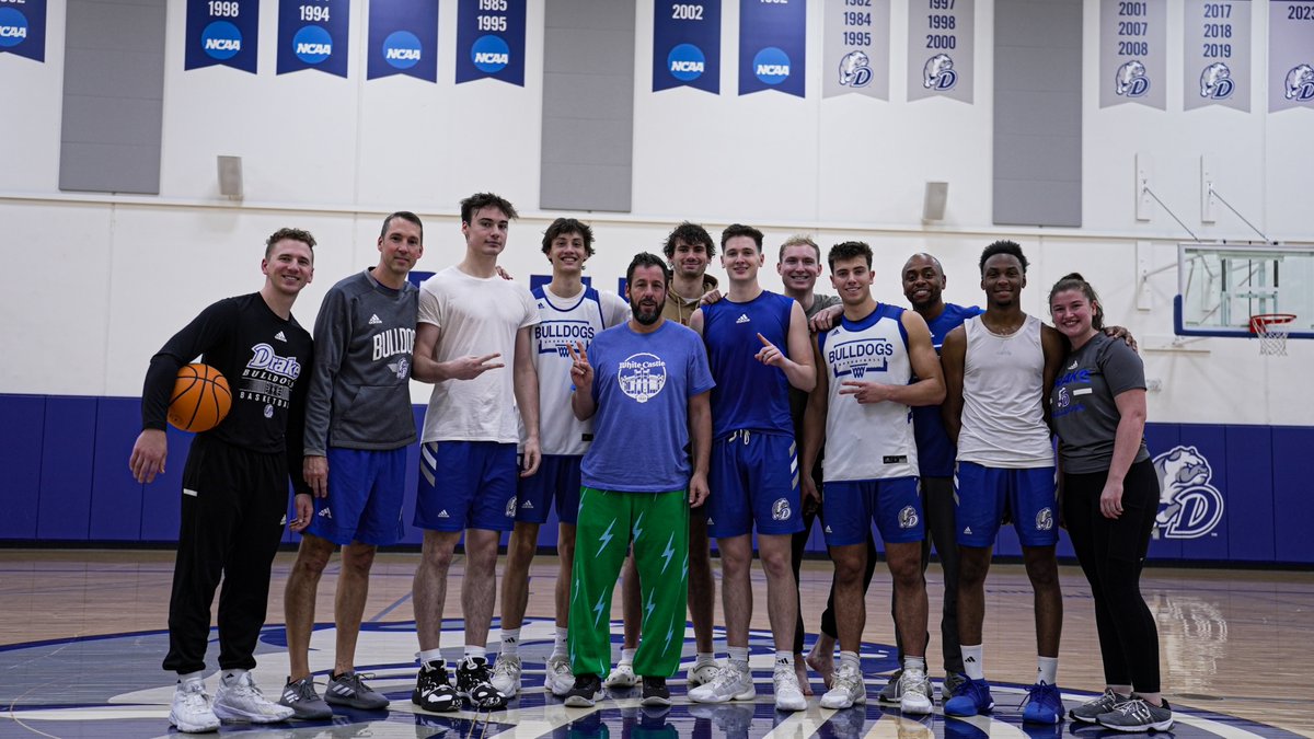 Drake Basketball tweet media