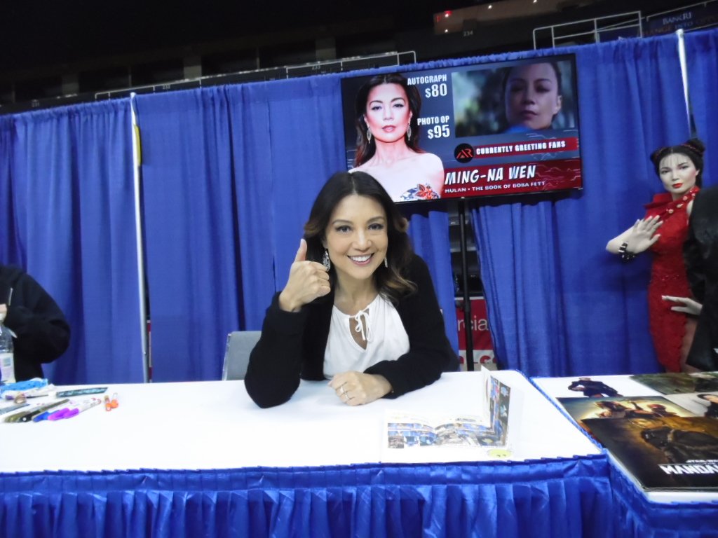 Wrestlin_Museum's tweet photo. Special thanks to @MingNa for taking our #SmileUpChallenge at this year's @ricomiccon
Help us spread more smiles than hate in the world
Take a picture just like this and challenge others to do the same
The Official Wrestling Museum Community Outreach Program
#wwe #raw #ER https://t.co/9ejOZF46f7
