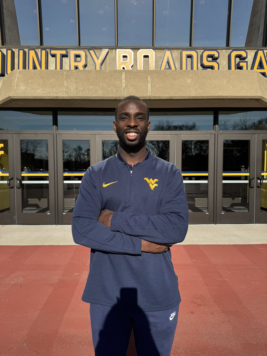 aniebiet0kon's tweet photo. 🎶 CUE COUNTRY ROADS 🎶

I’m excited to announce that I’ve joined @WVUSports as the Assistant Director of Graphic Design 

I’m grateful to be apart of a great staff of people here in Morgantown and push the Mountaineer brand forward (1/2)

#HailWV #AlmostHeaven 🟡🔵 https://t.co/9mLmzMFNtf