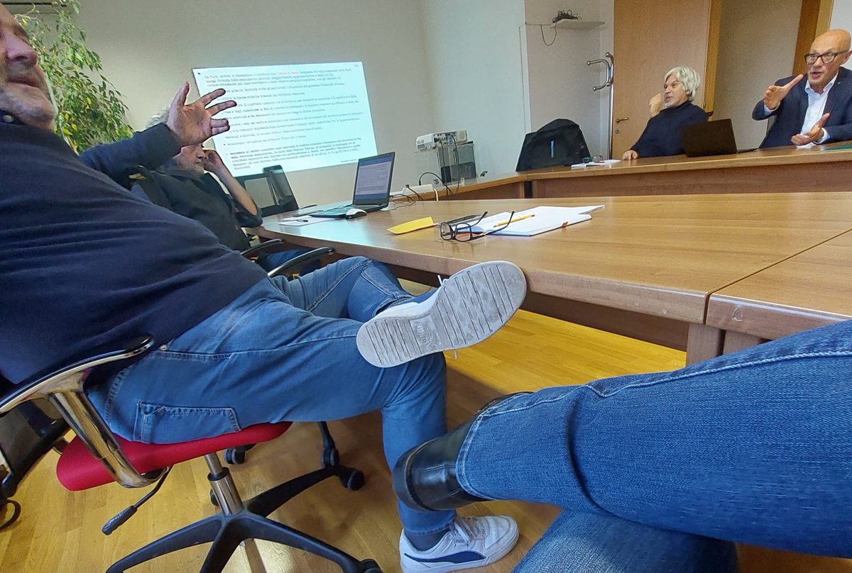DSantini74's tweet photo. Ieri in AN gruppo #Industria #CisLMarche. #FiLca #Fim #Femca #FisteL e #FAI a confronto su bando regionale "Scelgo Di Fare" e progetto formativo #SFIDE di Regione Marche.Per @fai_cisl Marche #SGSantini:"Introdurre modalità operative è possibile,valuteremo ns apporto". https://t.co/fpVfwabrId