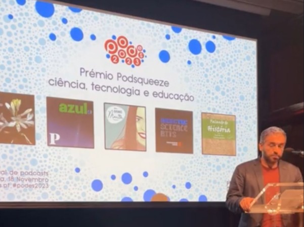 alineflor's tweet photo. O podcast @PublicoAzul é um dos nomeados aos prémios Podes @Portcasts na categoria ciência, tecnologia e educação 🥳🥳🥳 Ide lá ouvir as melhores entrevistas para compreender o que se passa no nosso planeta e o que estamos a fazer para mudar isso https://t.co/EyY80rYuHP 🎧🌱🌍 https://t.co/BtqMsxNPso