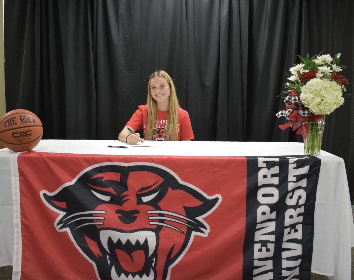 layniemeredith's tweet photo. It’s Official! So happy to be a Panther!! 🐾❤️ https://t.co/IzQbsGQEYB