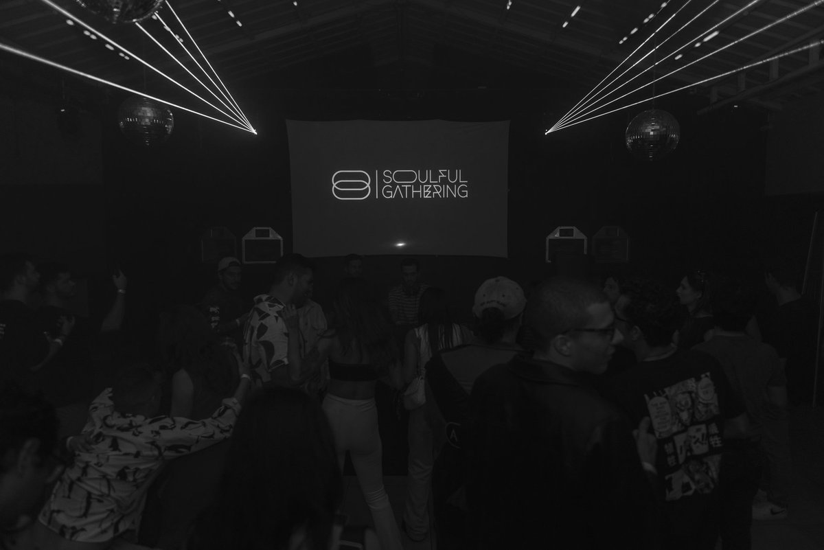 SAVE THE DATE

24.11.23

Muy felices de volver a bailar con ustedes una última vez antes de que termine el año.

Esta vez en uno de nuestros lugares favoritos y el cual es muy especial para nosotros.

Última bailada del año!

Vamos 🕺💃