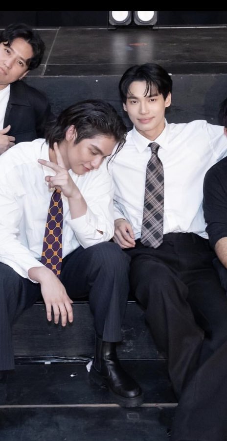 _ffff20's tweet image. อุ้ย👀

 #ไบร์ทวิน