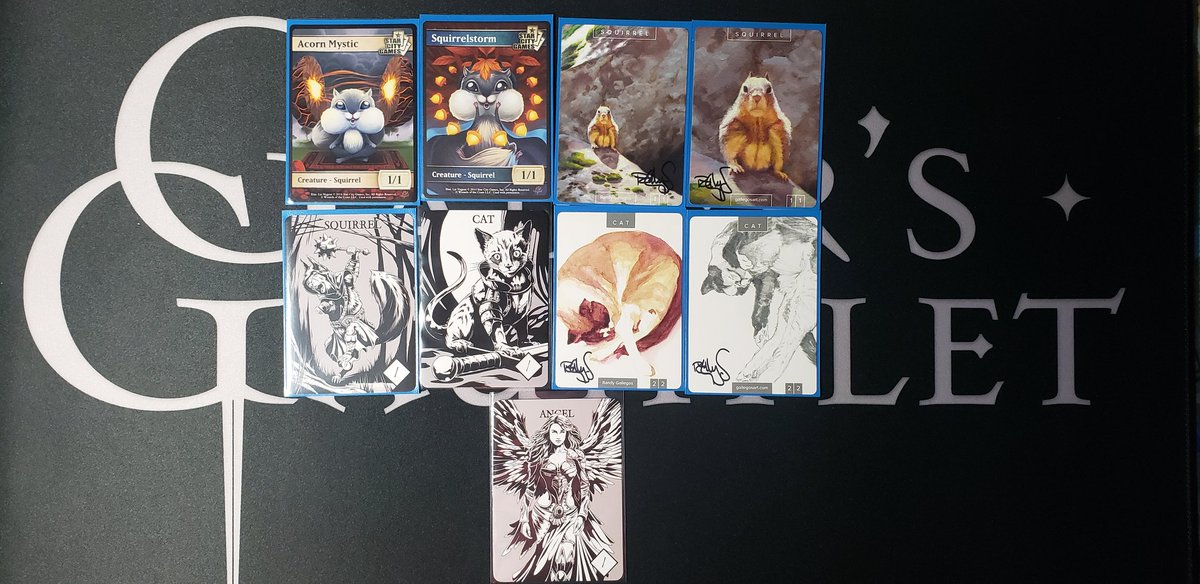 MTGLucksack's tweet photo. Pickups from #SCGPITT. Finished my borderless Shelly playset, got a great B-day gift from @Sanchez5272 in some Minsc & Boos, and got a Helm set for a great price. Always love getting signatures. And I've started a Squirrel Token collection for Comet! 🐶☄🪐 https://t.co/vF8fV3JQkc