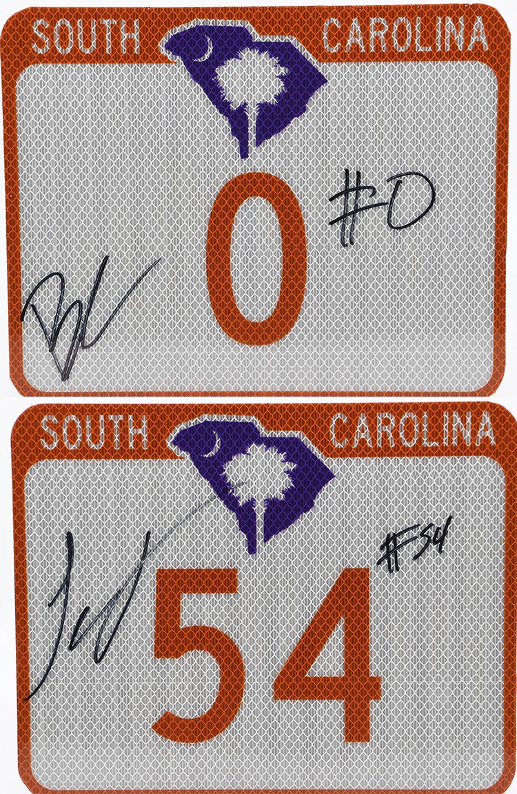 Get the Two-Pack of signed road signs from Clemson linebackers Jeremiah Trotter and Barrett Carter and save $100.  Get yours today while the limited supplies last!
dearoldclemson.myshopify.com/collections/fo…