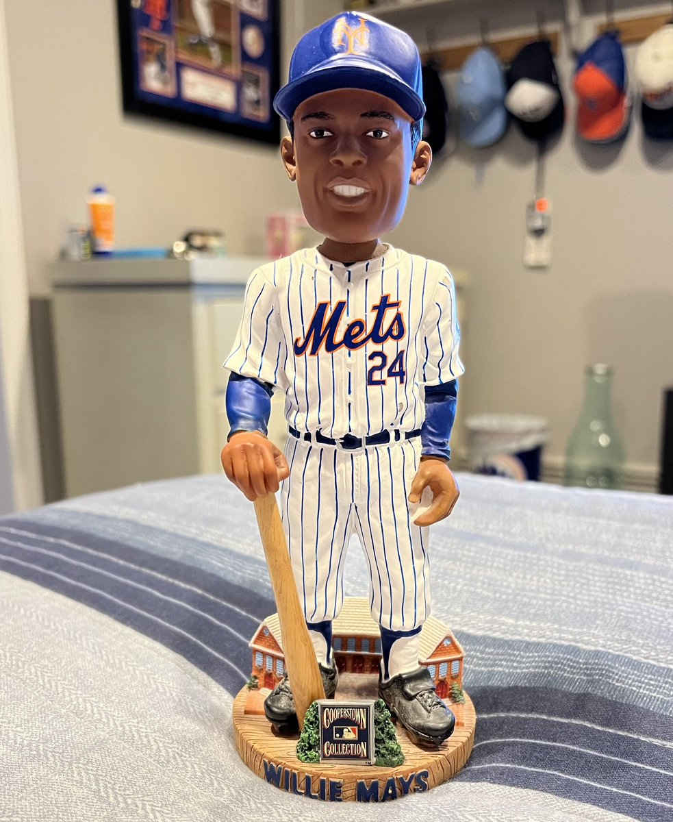 grant_purpura's tweet image. 🚨🚨🚨 GIVEAWAY 🚨🚨🚨 

REPOST for a chance to WIN this Willie Mays #Mets Cooperstown Collection Bobblehead! 🔥 

To be ELIGIBLE to WIN you MUST: ⬇️

• REPOST &amp;amp; FOLLOW @grant_purpura! 

* BONUS ENTRY: FOLLOW the GENY TikTok (Comment with a SCREENSHOT when DONE). 

Link:…