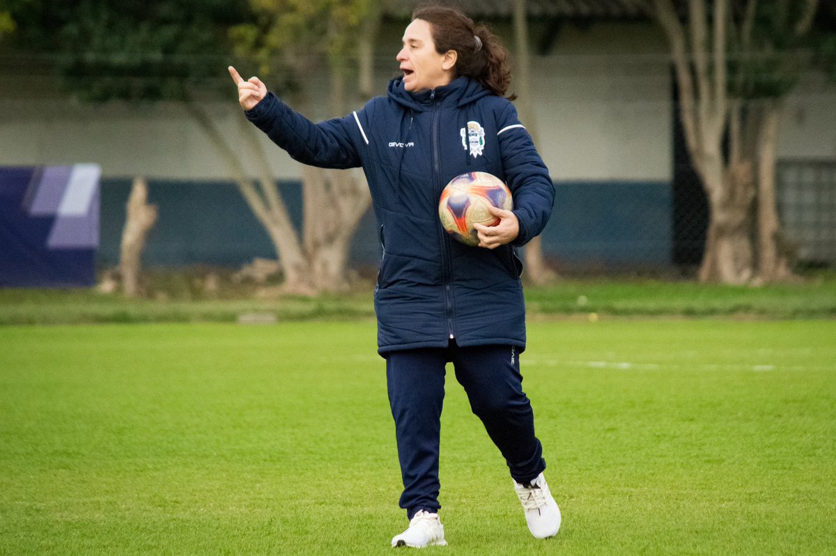 FemeninoCGE's tweet photo. 🇫🇮 A las que nos acompañan todos los días y dirigen en el club más lindo del mundo 🐺

¡FELIZ DÍA! 🙌🏻 https://t.co/TYR7EFqFsS