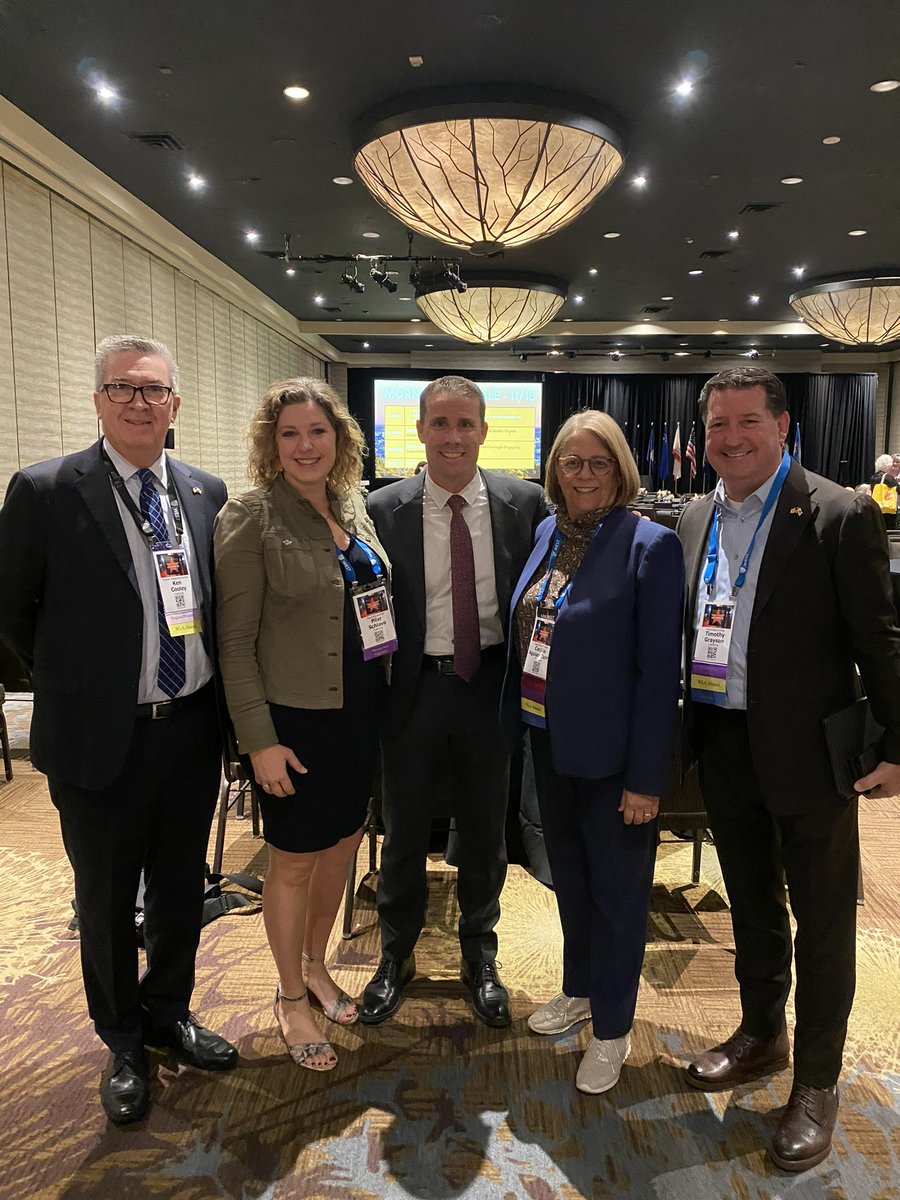 Legislators from across the West are in California - to work across the aisle - on some of the toughest issues facing the greater Western Region. Grateful to be with @AsmMikeGipson, hardworking CSG West Chair, along with @AsmAguiarCurry @Pilar4CA @AsmGrayson & Ret. Asm Cooley!