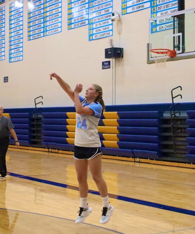 First practice of the year, ready for a great season!!
#BlueCometPride 
📸:Kaanin Pontious