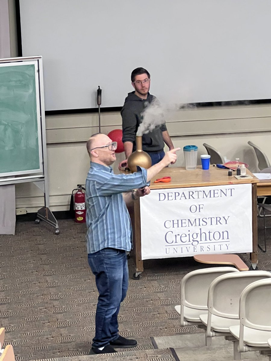 mirandaKnipfer's tweet photo. Our Norris SAVE students got to experience a little chemistry @Creighton   department of Chemistry! @NorrisElem @MissVioli https://t.co/4UlBP2QKdg