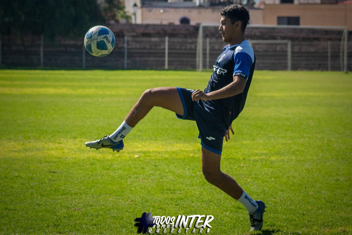fcinterqro's tweet photo. Regresamos al trabajo a seguir luchando por estos colores 🔵⚫️
#TodosSomosInter #TodosSomosQueretaro https://t.co/fimqH11ilI