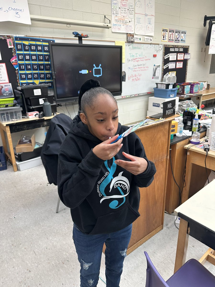 HokePam's tweet photo. We had a blast in STEM today making RoCkets !! 🚀🚀@DRMSdolphins @MisterPerry05 🐬🐬🐬🚀🚀 https://t.co/lYLeHynqdk