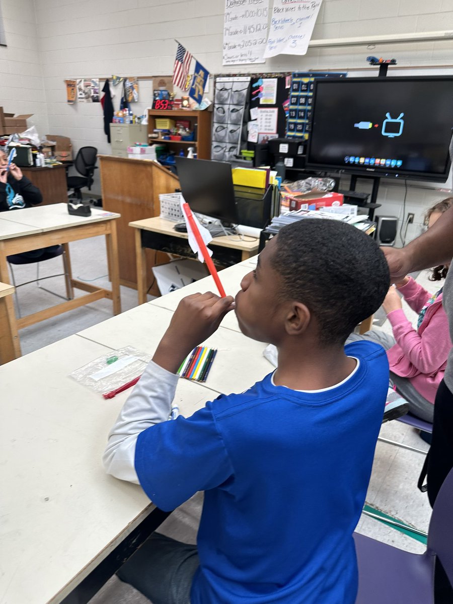 HokePam's tweet photo. We had a blast in STEM today making RoCkets !! 🚀🚀@DRMSdolphins @MisterPerry05 🐬🐬🐬🚀🚀 https://t.co/lYLeHynqdk