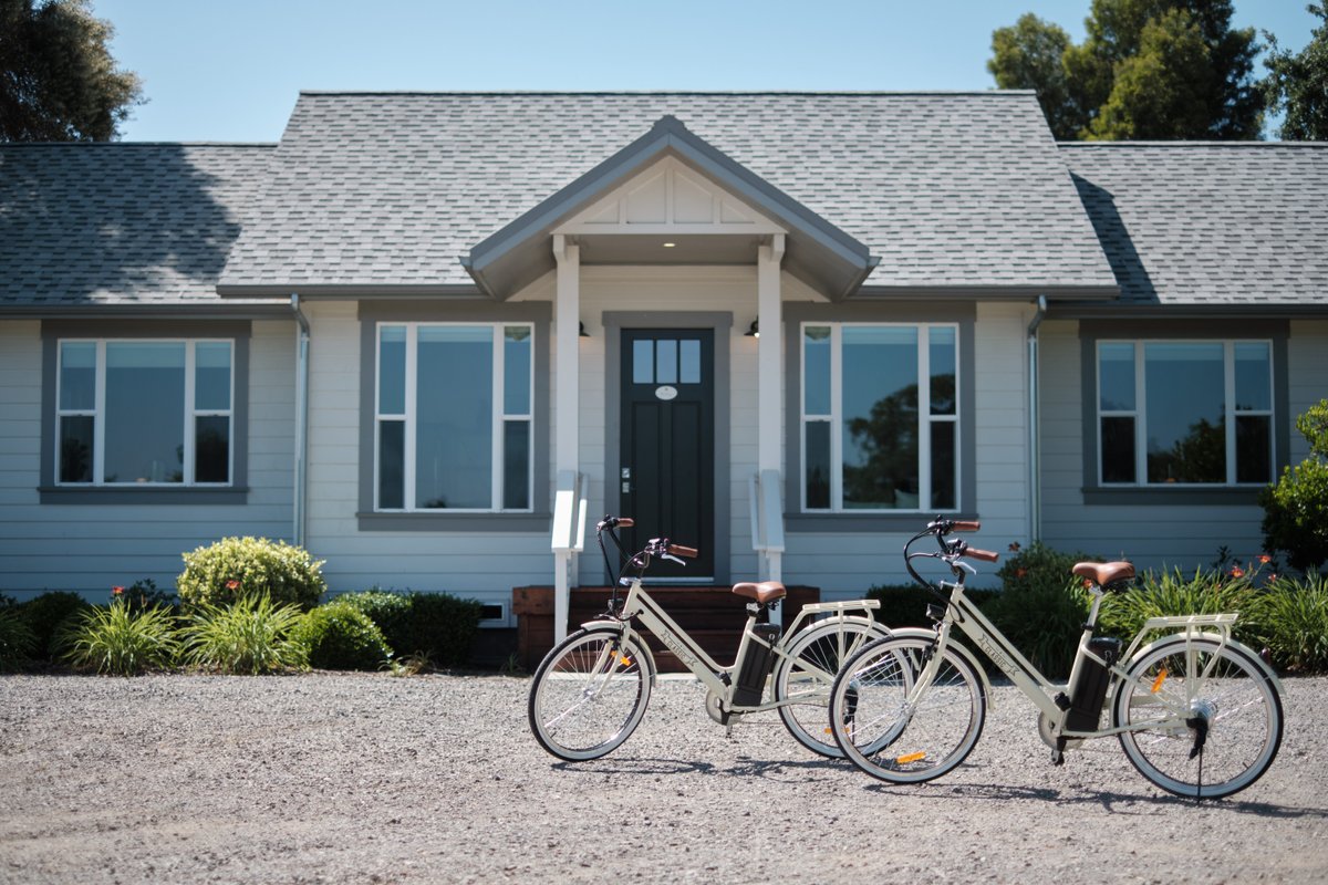 thesettinginnnv's tweet photo. Indulge in the charm of Napa Valley this November. Our inviting Inn is your home away from home, surrounded by the beauty of wine country. Book now for a well-deserved getaway, and let us be your host during this magical season. #TheSettingInnNapa https://t.co/Iljrvywb73