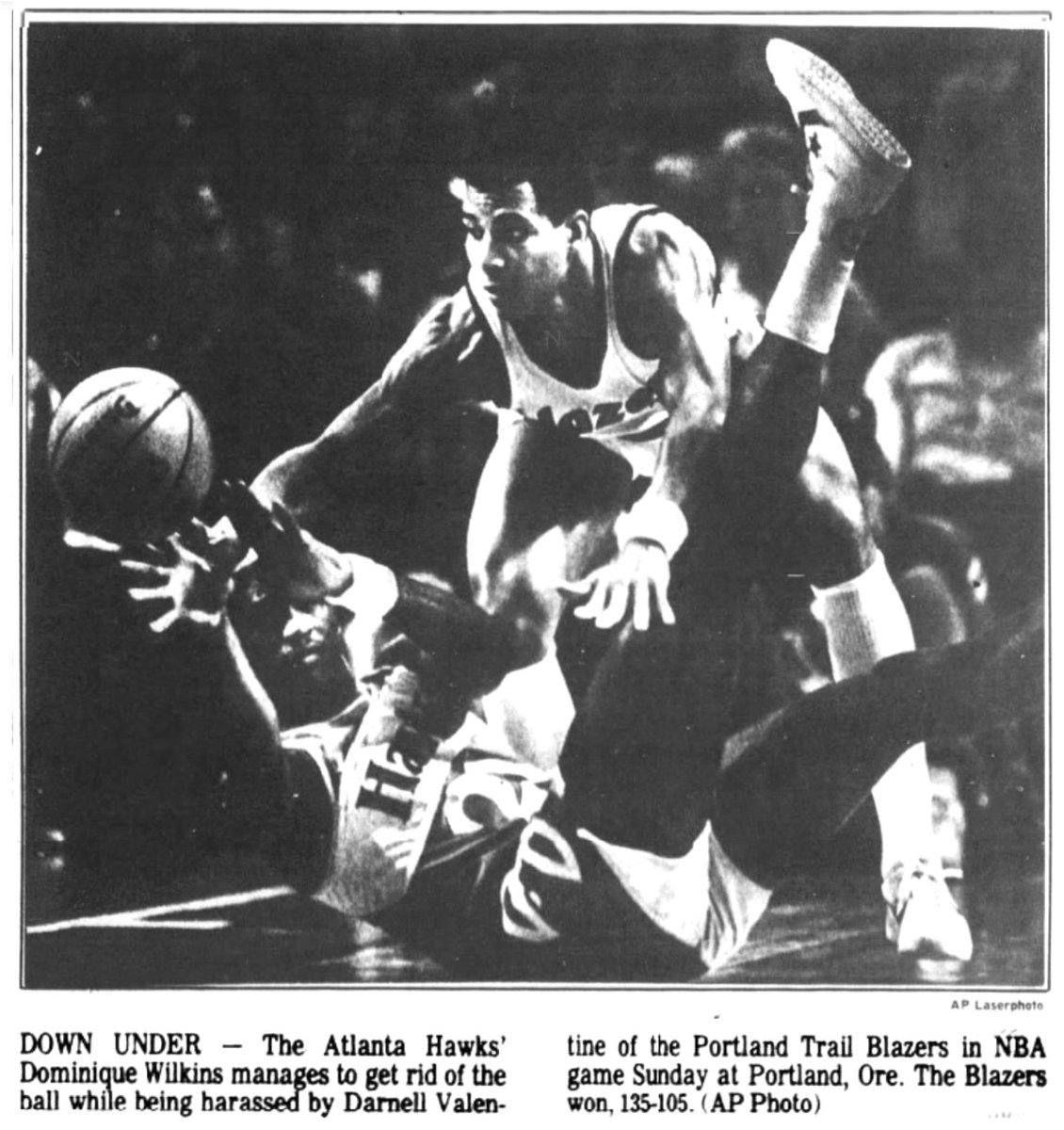 77Blazers's tweet photo. Nov 13 1985 - #JimPaxson scored 12 pts & #WayneCooper added 10 in opening qtr & #ClydeDrexler adding 13 in 2nd qtr as @trailblazers defeat @ATLHawks.
#RipCity #DrexlerRookieYear https://t.co/TE9a2qa2Zw
